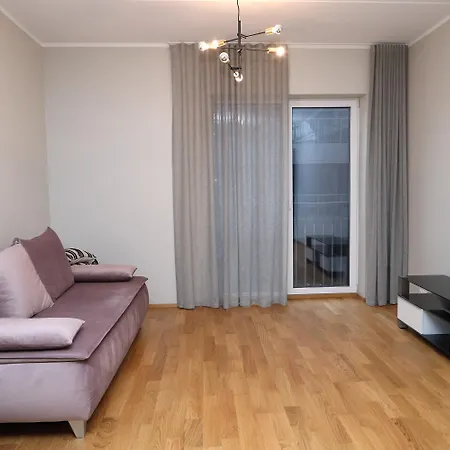 Apartment Simple At Katusepapi *