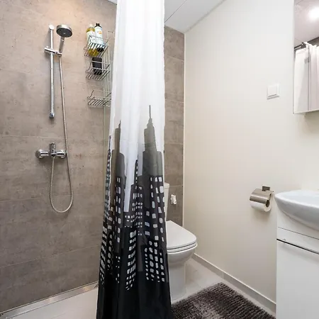 Simple At Katusepapi 탈린