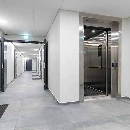 아파트 Simple At Katusepapi *