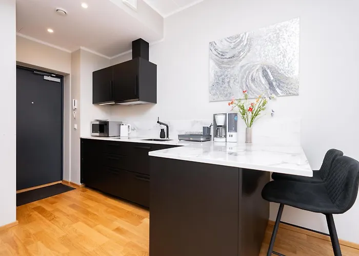 Simple At Katusepapi